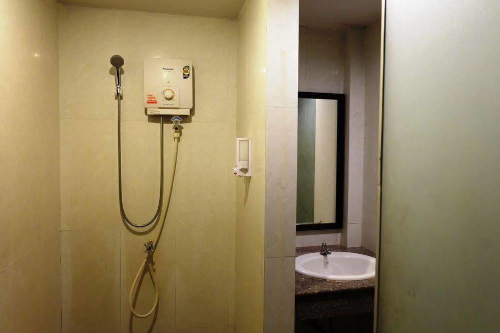 Everest Boutique Hotel Bangkok Kültér fotó