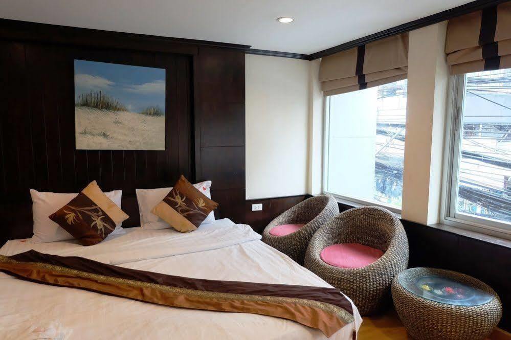 Everest Boutique Hotel Bangkok Kültér fotó