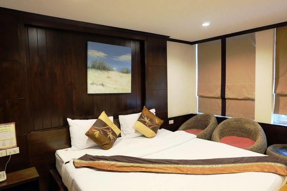 Everest Boutique Hotel Bangkok Kültér fotó