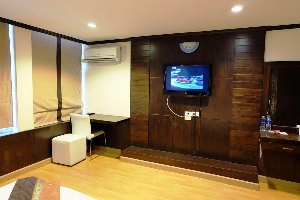 Everest Boutique Hotel Bangkok Kültér fotó